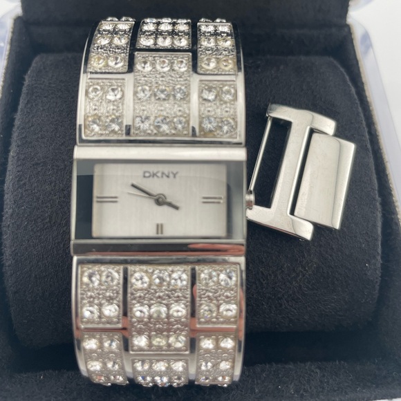 DKNY NY-3713 Crystal Pavé Cuff Bracelet Watch | Box + Extra Link - Picture 8 of 8
